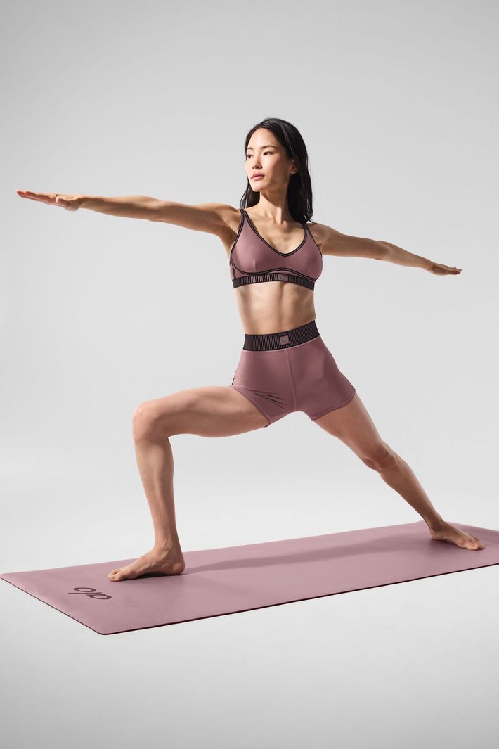 alo yoga Warrior Mat スモーキー・クォーツ Warrior Yoga Mat | Yoga Accessories | ALO