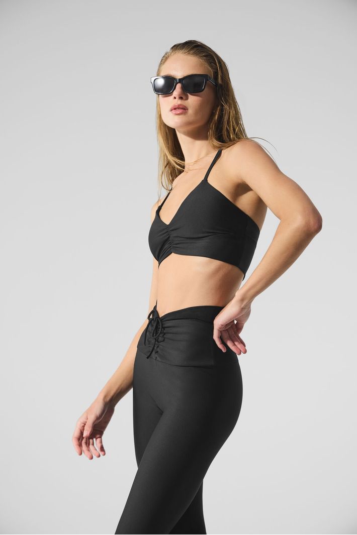 Alo Yoga Airlift Divine Bra - ブラック Top Airlift Divine BLACK - Alo Yoga