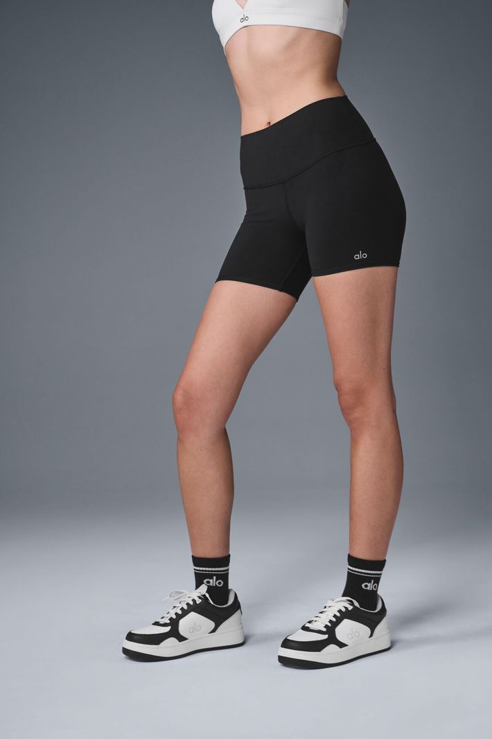 Shorts Airbrush High-Waist 5'' Biker Black - Alo Yoga