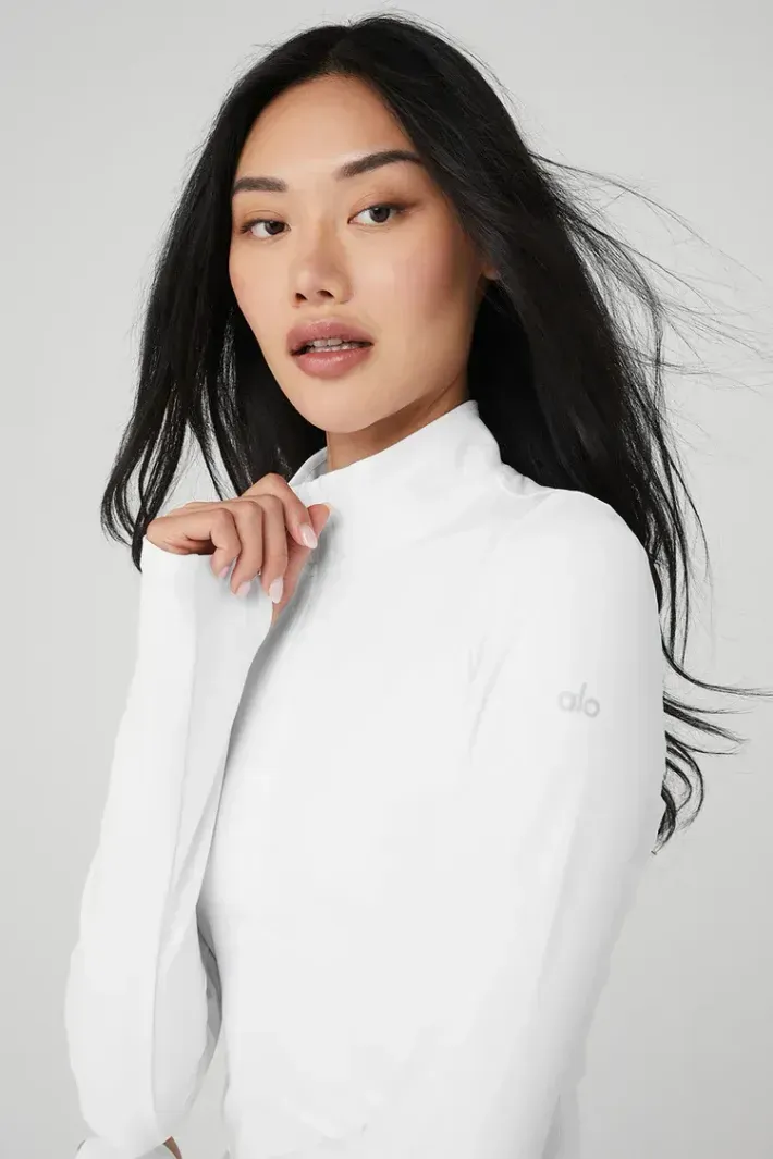 Alo soft 1/2ラピッドプルオーバー Casaco Alosoft 1/2 Zip Rapid White - Alo Yoga