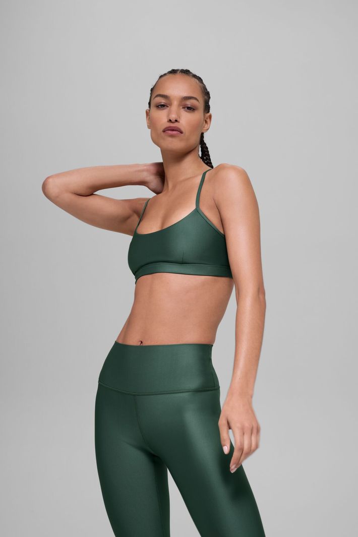 Top Airlift Intrigue Clover Green - Alo Yoga