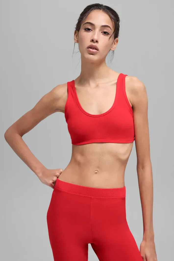 Top Alosoft Center Stage Bright Red - Alo Yoga