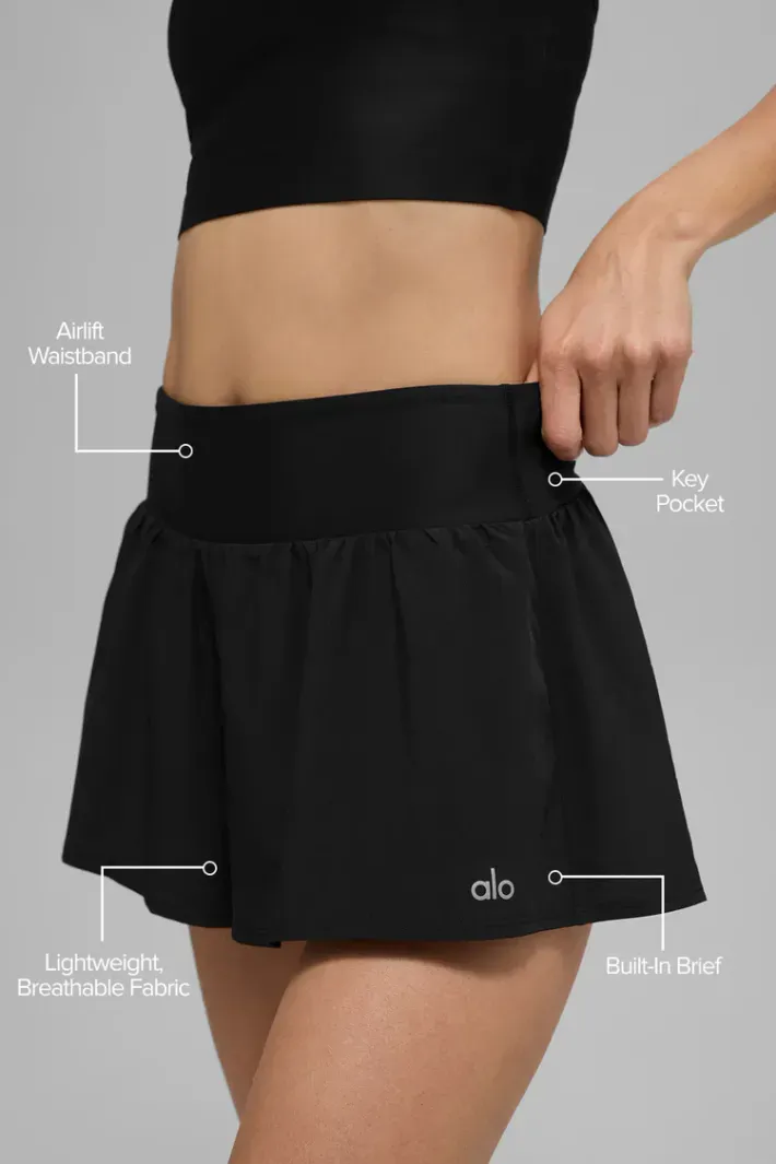 alo ブラック ランニングショーツ Shorts Victory Running Black - Alo Yoga