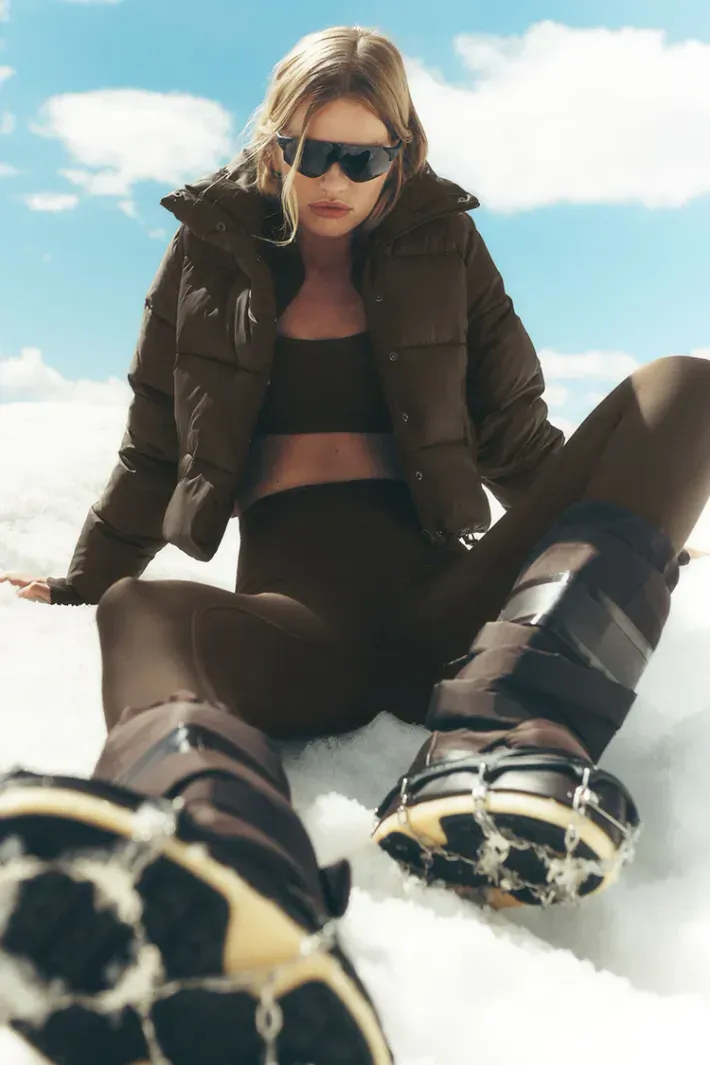 ジャケット・アウター ALO Yoga Gold Rush Puffer Jaqueta Gold Rush Puffer Espresso - Alo Yoga