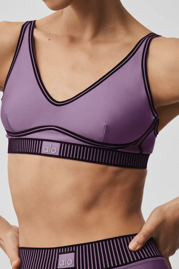 Top Airlift Line Up Plum Kiss - Alo Yoga