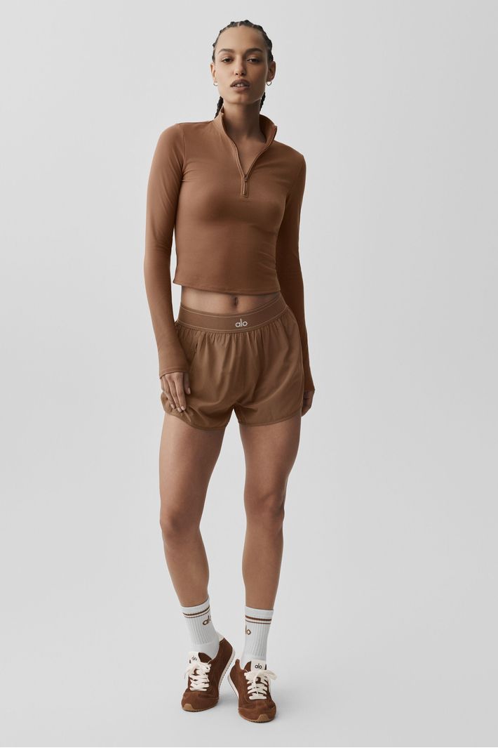 Shorts Match Point Sun Kissed Brown - Alo Yoga