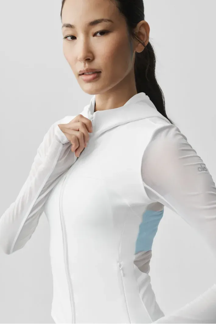 (80)aloホワイトトップス 80)aloホワイトトップス ホワイト（白）系 ALO Yoga(アロー) トップス