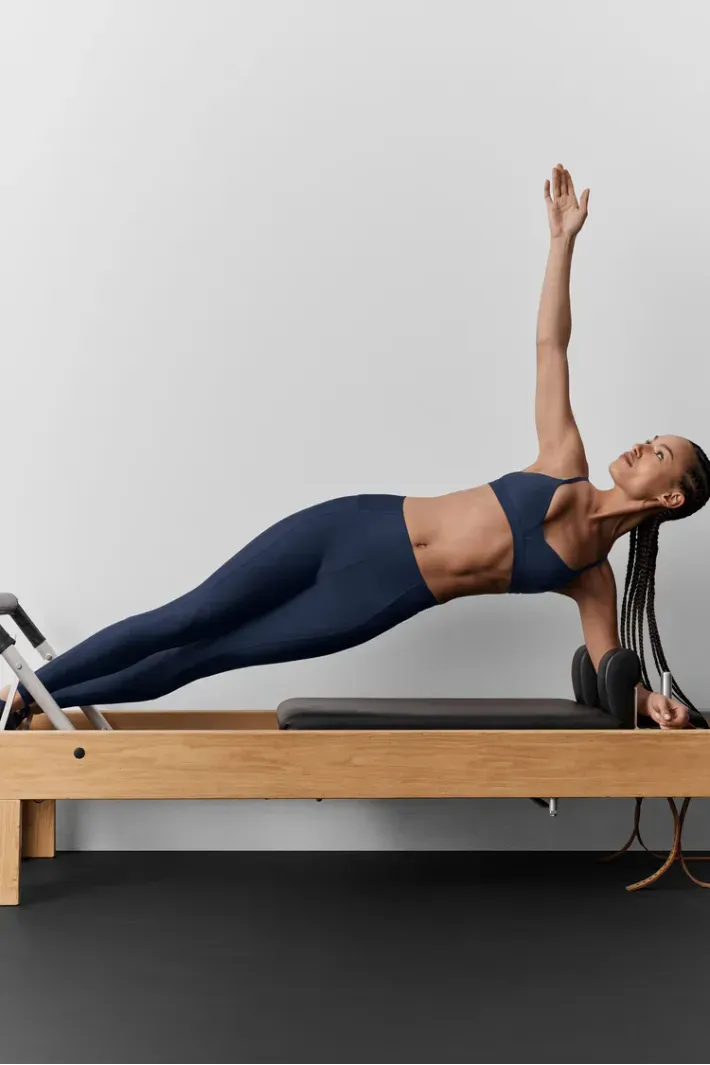 Alo Yoga Seamless リブフェイバリットフルレングス ブラタンクM alo
